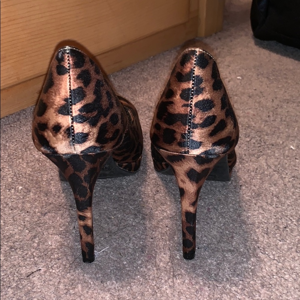 Fioni cheetah print heels - Picture 3 of 5